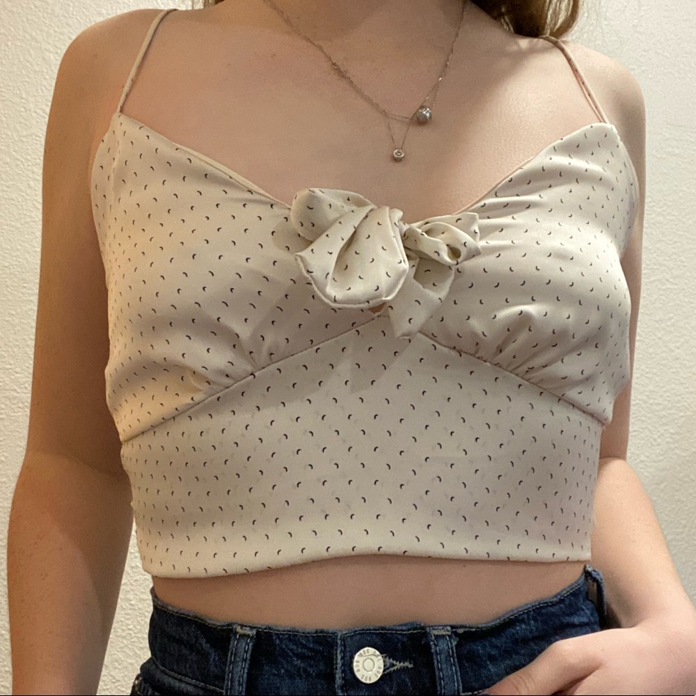 white strapped cami w design